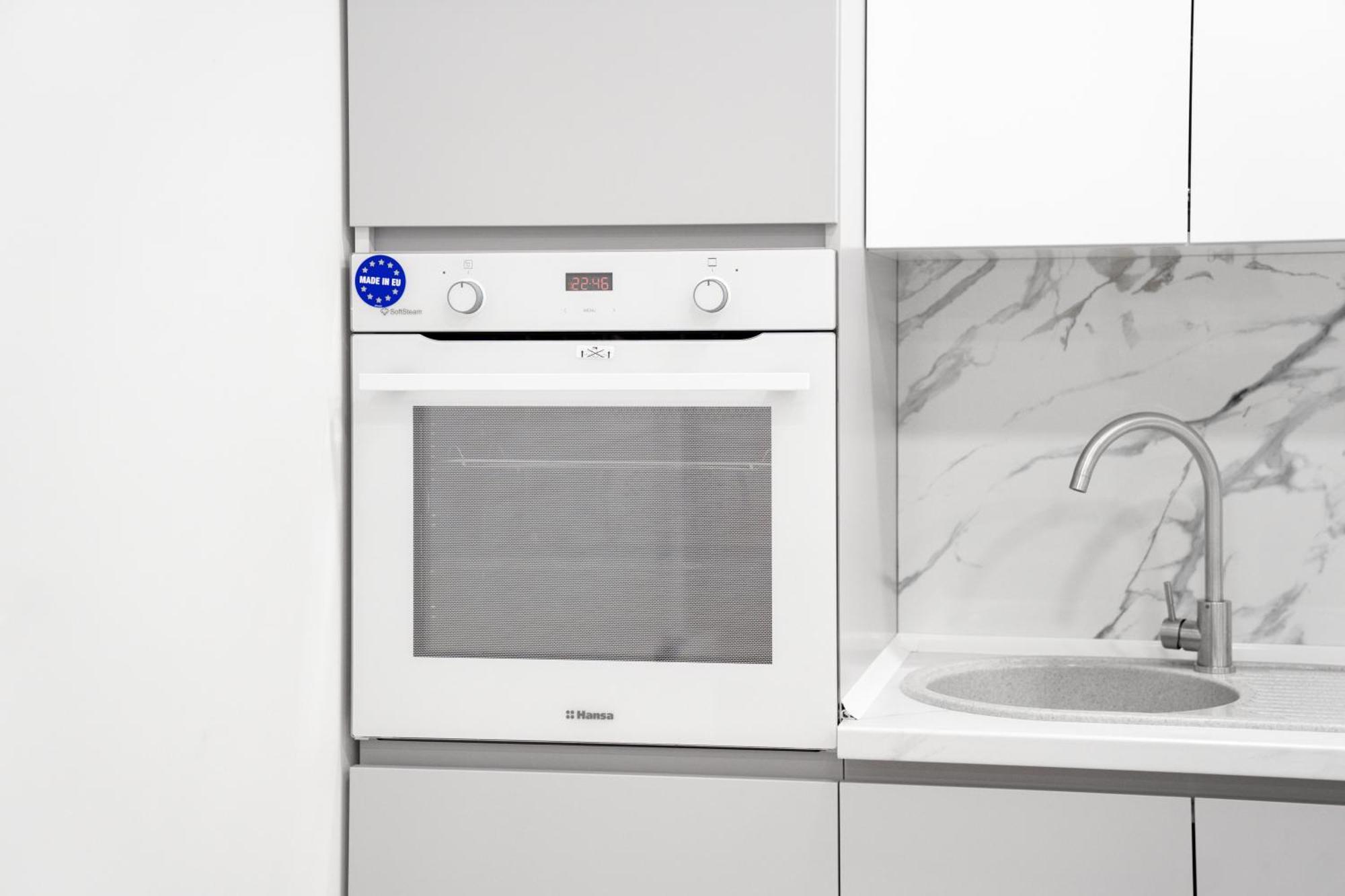 Luxury New Avram Iancu Apartments Chisinau Luaran gambar